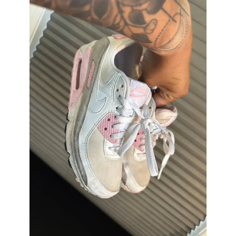 Nike Air Max 90 White Pink Sneakers Girls Size 6Y FN7489-100